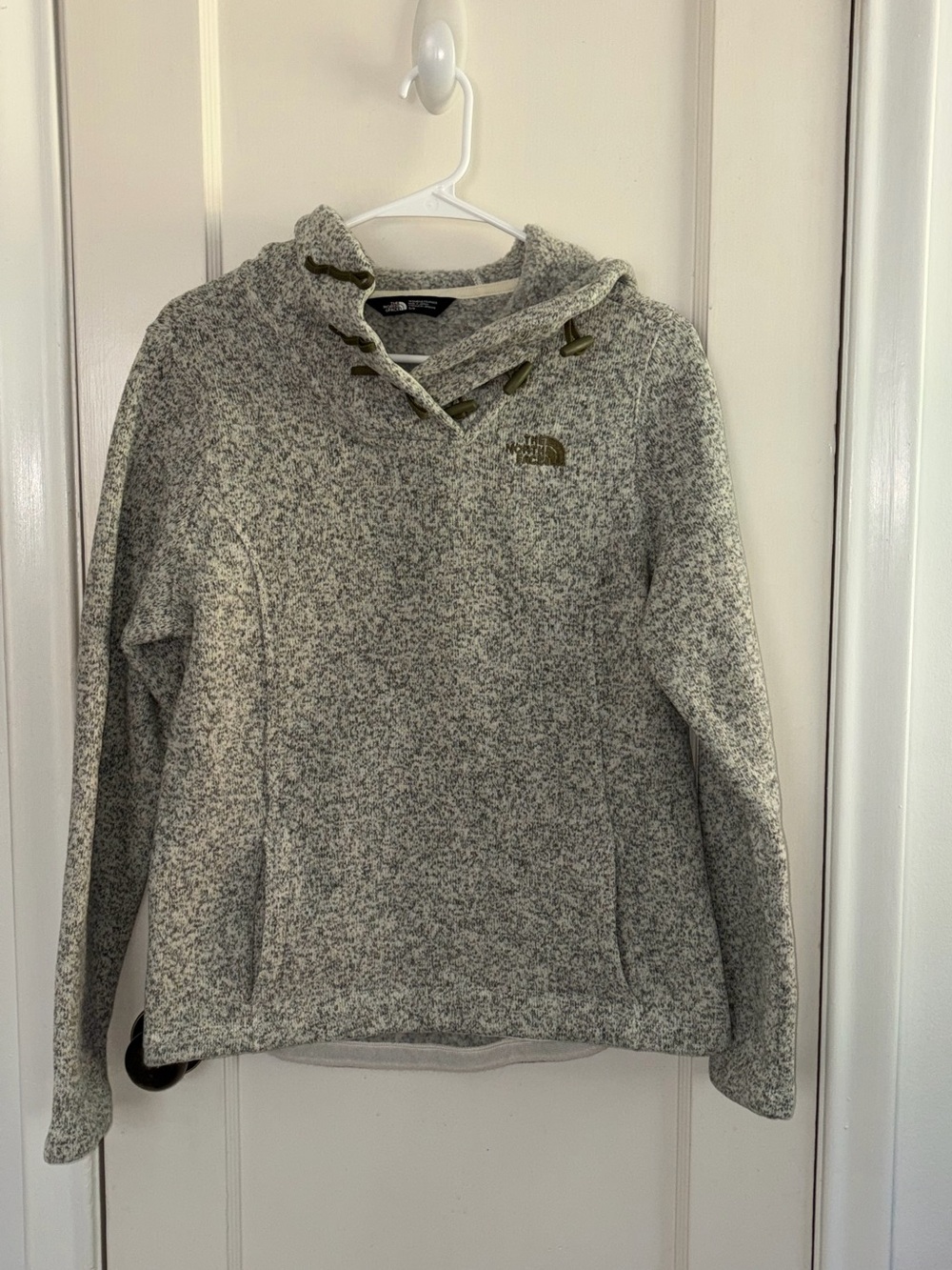 The North Face Crescent Hoodie Pullover Fleece